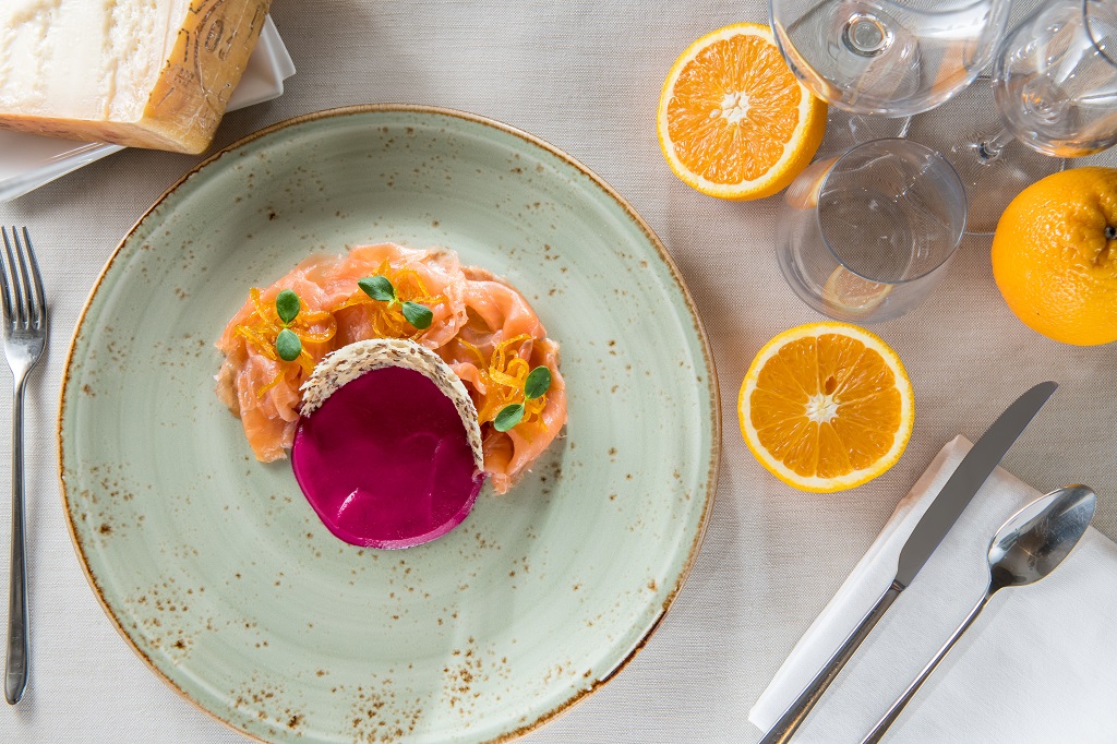 Home-made smoked salmon